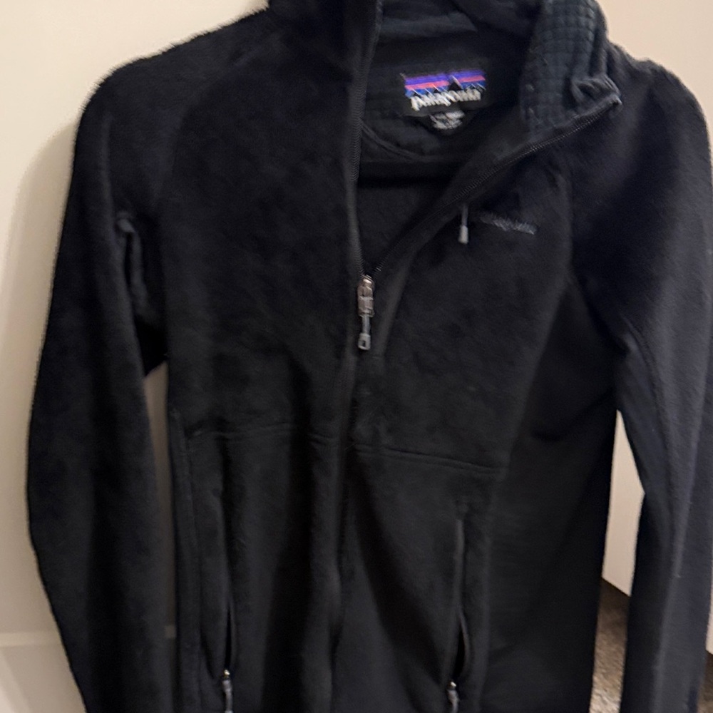 Patagonia men’s jacket. Size small black